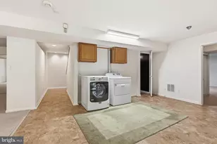 2025 Mock Orange Ct, Reston, VA 20191 - Photo 39
