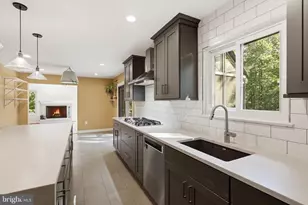 2025 Mock Orange Ct, Reston, VA 20191 - Photo 13