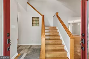 2025 Mock Orange Ct, Reston, VA 20191 - Photo 3