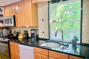 1163 Kettle Pond Ln, Great Falls, VA 22066 - Photo 3