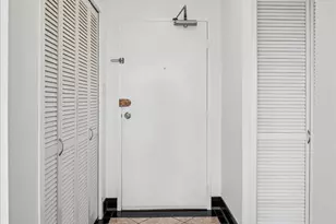 6631 Wakefield Dr, Alexandria, VA 22307 - Photo 3