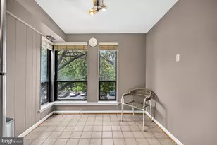 11252 Chestnut Grove Square, Reston, VA 20190 - Photo 17