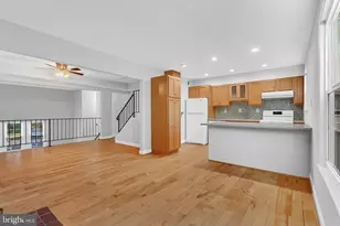 9236 Sand Creek Ct, Burke, VA 22015 - Photo 11