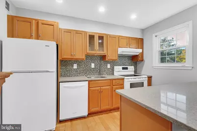 9236 Sand Creek Court, Burke, VA 22015 - Photo 13