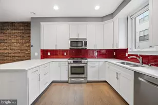 2908 Penny Ln, Fairfax, VA 22031 - Photo 11