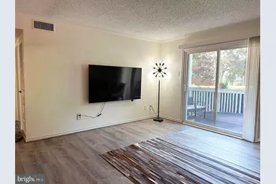 1527 Lincoln Way #104, McLean, VA 22102 - Photo 3