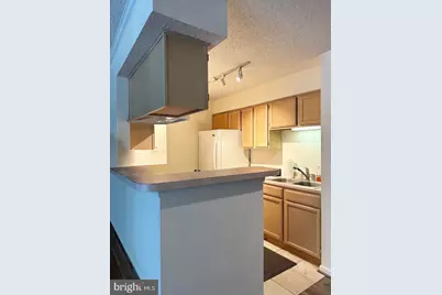 1527 Lincoln Way #104, McLean, VA 22102 - Photo 5