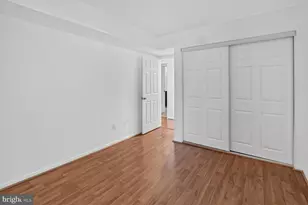 8509-A Barrington Ct, Springfield, VA 22152 - Photo 11
