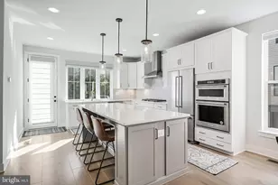 6277 Edsall Rd, Alexandria, VA 22312 - Photo 3