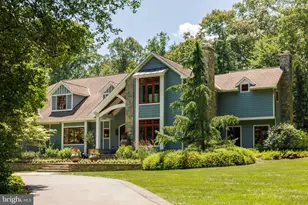 927 Hickory Run Ln, Great Falls, VA 22066 - Photo 13