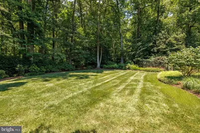 927 Hickory Run Lane, Great Falls, VA 22066 - Photo 11