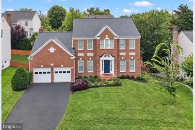 7912 Bracksford Court, Fairfax Station, VA 22039 - Photo 3