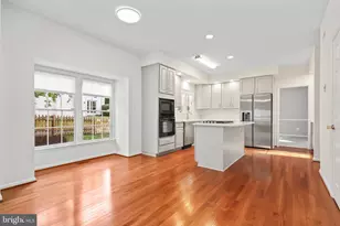 7912 Bracksford Ct, Fairfax Station, VA 22039 - Photo 19