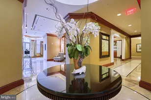 8220 Crestwood Heights Dr, McLean, VA 22102 - Photo 11