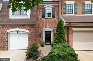 6312 Chaucer View Cir, Alexandria, VA 22304 - Photo 3