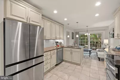 6312 Chaucer View Circle, Alexandria, VA 22304 - Photo 7