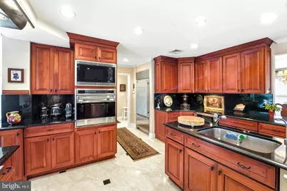 304 Chesapeake Drive, Great Falls, VA 22066 - Photo 13