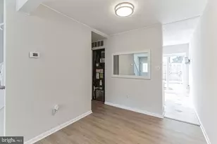 13802 Sauterne Way, Chantilly, VA 20151 - Photo 5