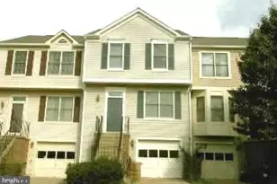 14720 Grobie Pond Ln, Centreville, VA 20120 - Photo 1