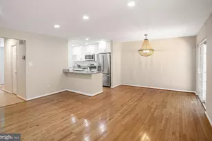 3118 Borge St, Oakton, VA 22124 - Photo 5
