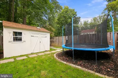 10008 Chestnut Wood Lane, Burke, VA 22015 - Photo 7