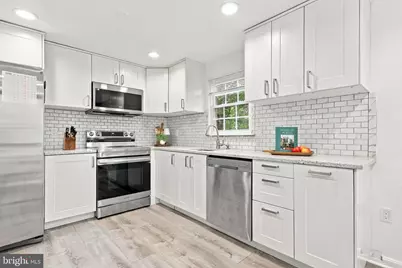 10008 Chestnut Wood Lane, Burke, VA 22015 - Photo 17