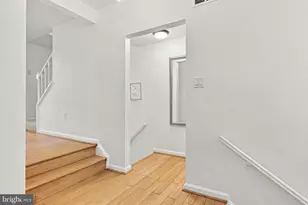 10008 Chestnut Wood Ln, Burke, VA 22015 - Photo 23