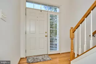 11485 Carriage Ct, Fairfax, VA 22030 - Photo 3