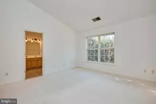 11485 Carriage Ct, Fairfax, VA 22030 - Photo 17