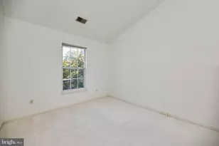 11485 Carriage Ct, Fairfax, VA 22030 - Photo 25