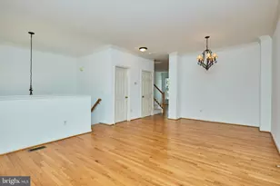 11485 Carriage Ct, Fairfax, VA 22030 - Photo 7