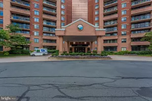 2230 George C Marshall Dr, Falls Church, VA 22043 - Photo 3