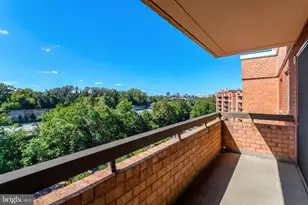 2230 George C Marshall Dr, Falls Church, VA 22043 - Photo 25