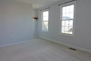 13111 Willoughby Point Dr, Fairfax, VA 22033 - Photo 33