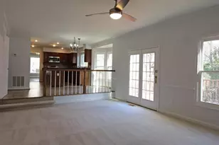 13111 Willoughby Point Dr, Fairfax, VA 22033 - Photo 17