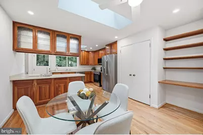 10411 Hunter Ridge Drive, Oakton, VA 22124 - Photo 29