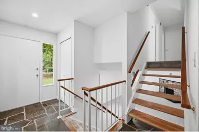 10411 Hunter Ridge Drive, Oakton, VA 22124 - Photo 9