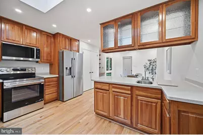 10411 Hunter Ridge Drive, Oakton, VA 22124 - Photo 27