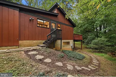 10411 Hunter Ridge Drive, Oakton, VA 22124 - Photo 7
