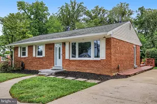 8901 Lagrange St, Lorton, VA 22079 - Photo 5