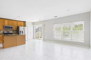 4587 Whittemore Pl, Fairfax, VA 22030 - Photo 11
