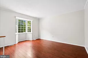 2374 Branleigh Park Ct, Reston, VA 20191 - Photo 5