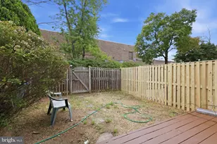 8013 Dayspring Ct, Springfield, VA 22153 - Photo 25