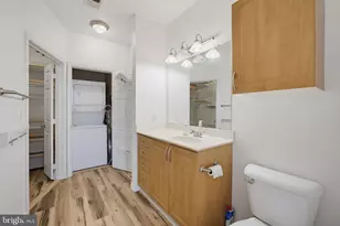 12941 Centre Park Cir, Herndon, VA 20171 - Photo 15