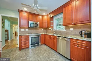 3032 Crane Dr, Falls Church, VA 22042 - Photo 35