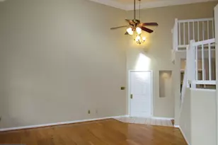 6944 Ellingham Cir, Alexandria, VA 22315 - Photo 13