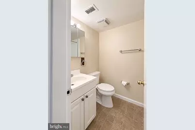 2226 Castle Rock Square #1B, Reston, VA 20191 - Photo 9