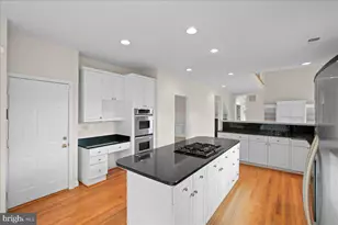 2617 Sledding Hill Rd, Oakton, VA 22124 - Photo 11