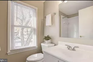 13817 Cabernet Ct, Chantilly, VA 20151 - Photo 11