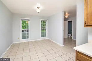 3210 Gemstone Ct, Oakton, VA 22124 - Photo 5